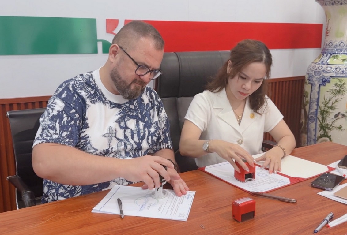 Kaizen Manpower JSC tiếp đón Ngài Tomasz Trusiuk đại diện IVS Europa ký hợp tác toàn diện tại công ty